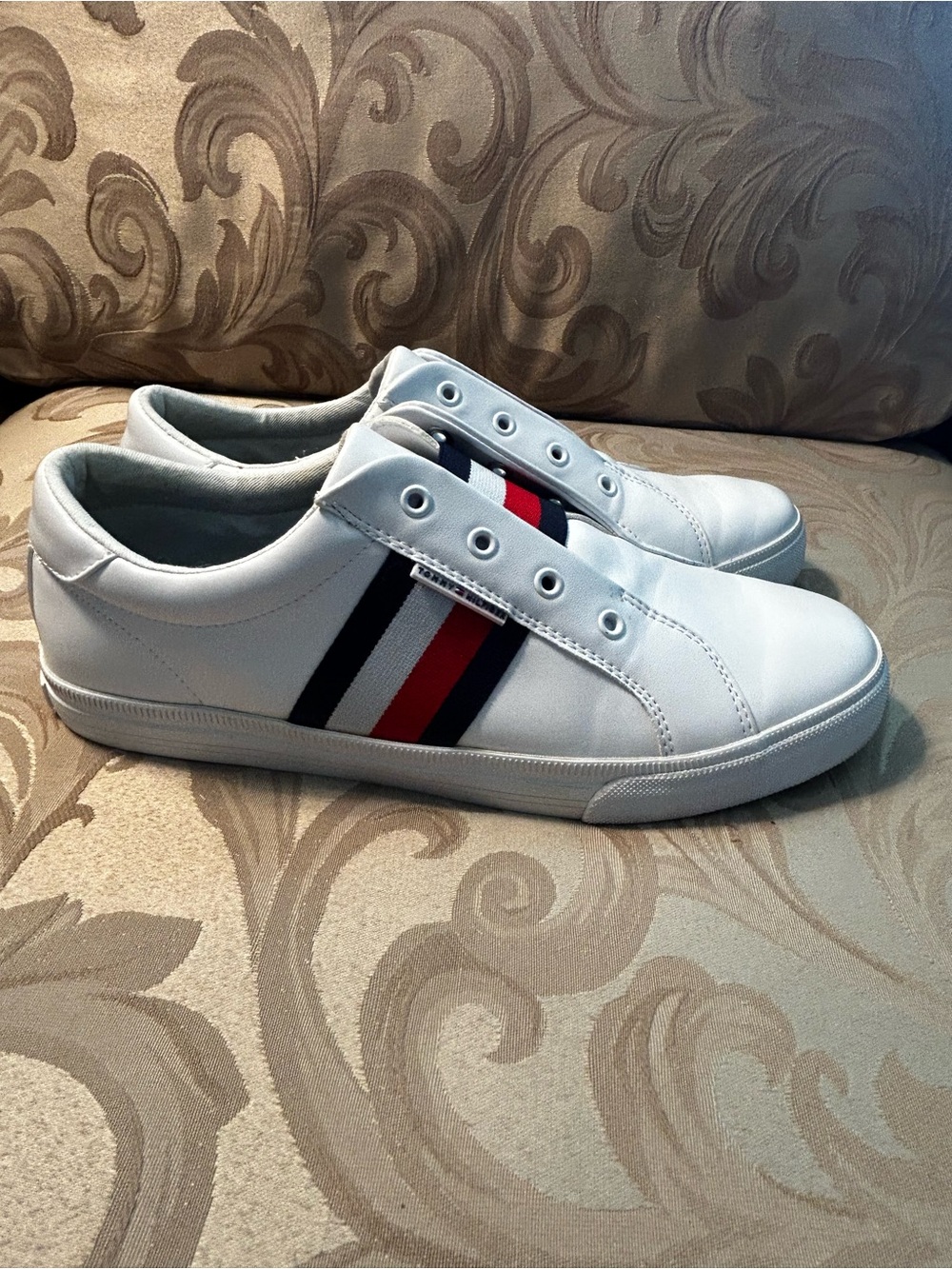 Tommy Hilfiger Womens 10 M Low Top White Red Navy Blue Slip-On Sneakers Shoes